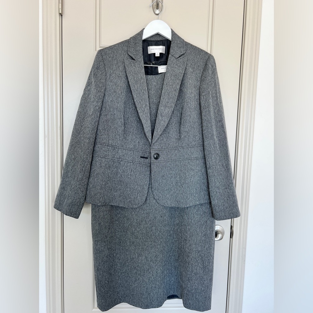 Jones New York 3 piece suit